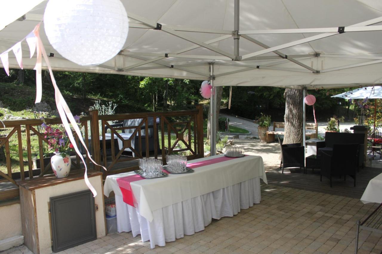 La Garenne De Morestel מראה חיצוני תמונה